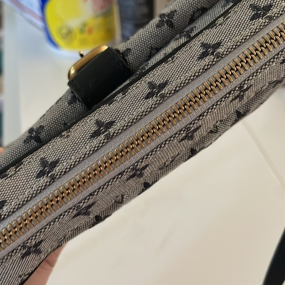 Louis Vuitton Mini Juliet shoulder bag - Picture 8 of 14